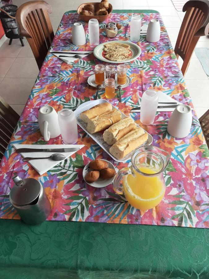 Bed and Breakfast La Kazanou Saint-Joseph Exterior foto